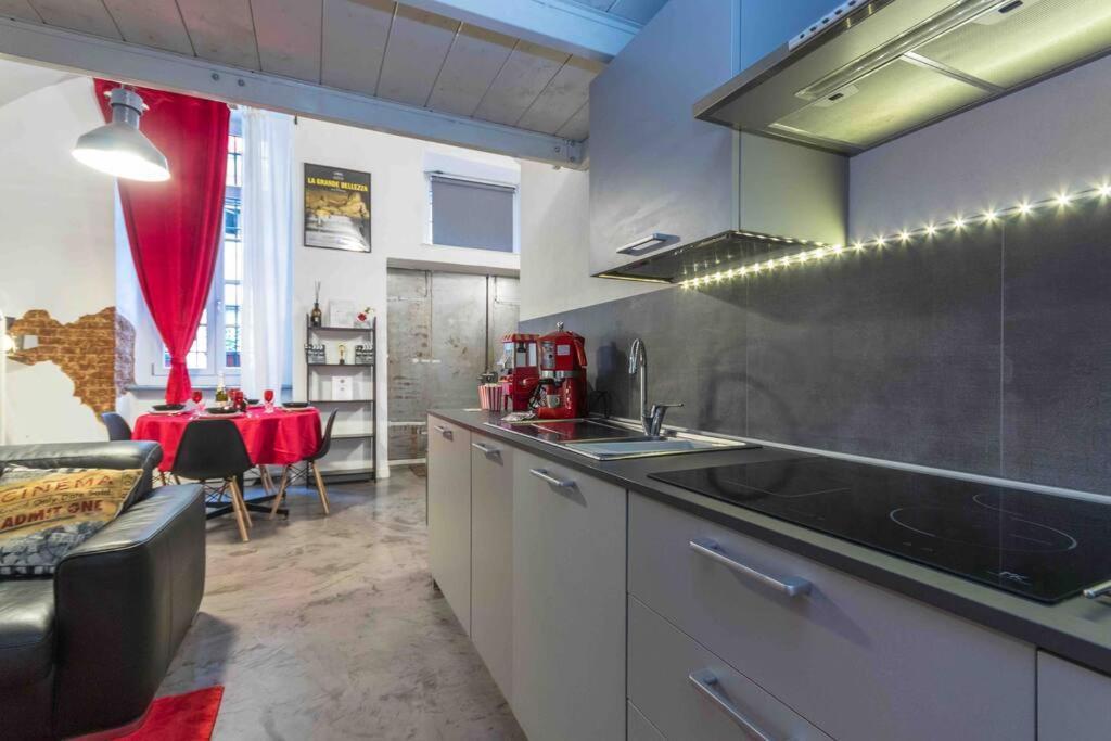 Hollywood Housein The Heart Of Turin Apartment Ngoại thất bức ảnh